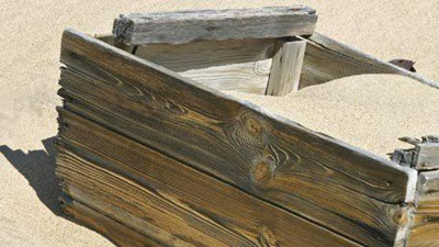 '​Eski kamindan XIX asrga tegishli xazina topildi'ning rasmi