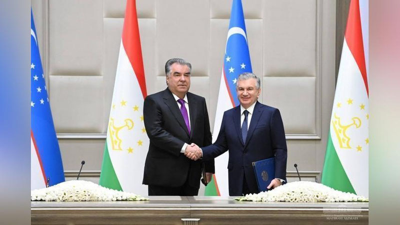 Изрображение 'Узбекистан и Таджикистан подписали историческую Декларацию об укреплении вечной дружбы и союзничестве'