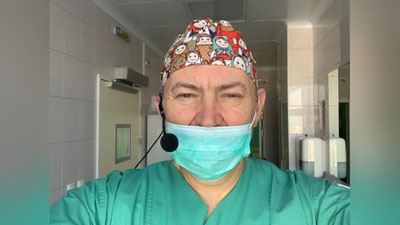 Изрображение 'Иркутский хирург пять дней оперировал малышей в Ташкенте (видео)'