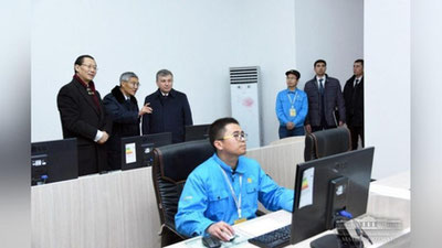 'Shavkat Mirziyoev Qarshi tumanidagi LT Textile International xorijiy korxonasi faoliyati bilan tanishdi'ning rasmi