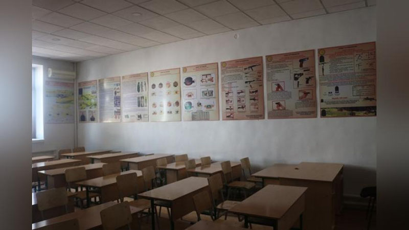 'Samarqand garnizonidagi maktablarda harbiy vatanparvarlik va qurol saqlash xonalari tashkil etilmoqda (Video)'ning rasmi