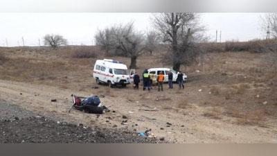 'Astraxanda o`zbekistonlik haydovchi boshqarib ketayotgan mashina ag`darilib ketdi'ning rasmi