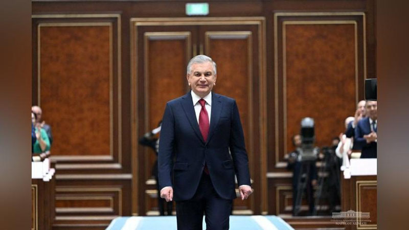 'Shavkat Mirziyoev Xitoyga boradi'ning rasmi