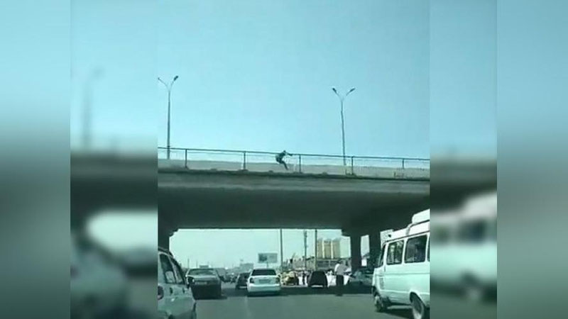 Изрображение 'Очередная попытка спрыгнуть с Куйлюкского моста: комментарий ГУВД (видео)'