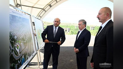 'Шавкат Мирзиёев ва Илҳом Алиев Фузулий шаҳрида барпо этилаётган уй-жой мажмуасига ташриф буюрдилар'ning rasmi