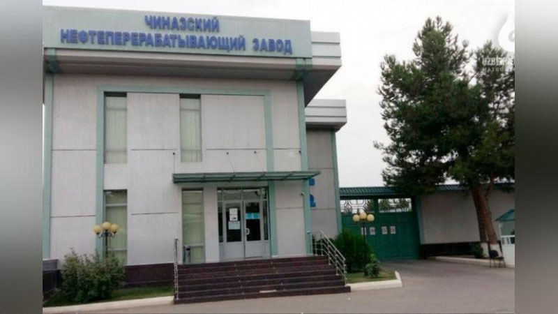 'Doniyor Komilov Chinoz neftni qayta ishlash zavodiga ham xo`jayin bo`ldi'ning rasmi