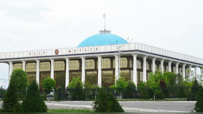 ' O`ZBEKISTON RESPUBLIKASI OLIY MAJLISI HUZURIDAGI JAMOAT FONDI DAVLAT GRANTLARI AJRATISh UChUN TANLOV E`LON QILADI'ning rasmi