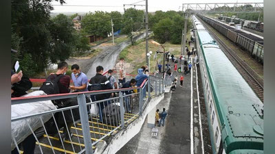 'O`zbekistonliklarning Rossiyaga temiryo`l orqali kirishiga qo`yilgan cheklov bekor qilinadi'ning rasmi