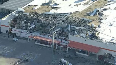 'Texas kuchli tornado ostida qoldi'ning rasmi