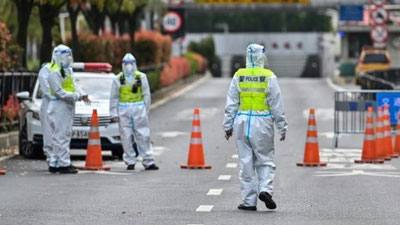 'Шанхай нега қатъий карантинга қайтмоқда?'ning rasmi