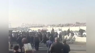 'Қўйлиқ бозори бузилишидан норози бўлиб йўлни тўсган бозорчилар қамоққа олинган(видео)'ning rasmi