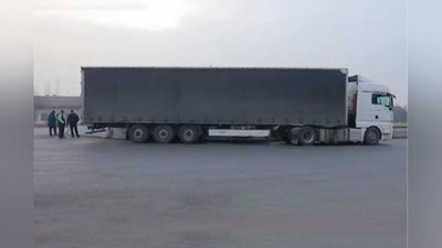 Изрображение 'В Андижанской области 21-летняя девушка погибла под колесами фуры (видео)'