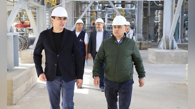 '“O`zbekneftgaz”: Kuz-qishga yoqilg`i zaxirasini etarlicha yaratish maqsadida ishchi guruhi “Uzbekistan GTL” zavodida bo`ldi'ning rasmi