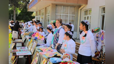 'Toshkentda imkoniyati cheklangan bolalar yasagan mahsulotlar sotuvida 20 million so`mdan ortiq mablag` yig`ildi'ning rasmi