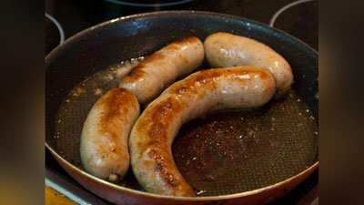 Изрображение '"КРИЧАЩИЕ" СОСИСКИ ИСПУГАЛИ ПОЛЬЗОВАТЕЛЕЙ (ВИДЕО)'