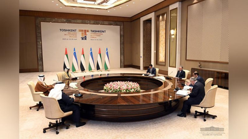 'Ўзбекистон Президенти БАА делегацияси билан учрашувда кўп қиррали ҳамкорликни кенгайтириш имкониятларини муҳокама қилди'ning rasmi