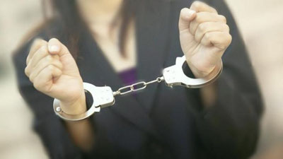 'Sirdaryoda qidiruvda bo`lgan firibgar ayol qo`lga olindi'ning rasmi