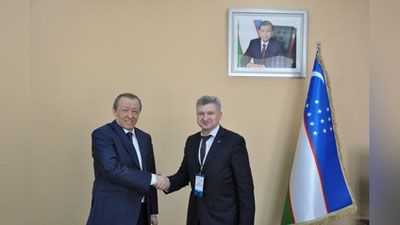 'Laziz Tangriev "Mayak Kans" zavodi direktori bilan uchrashdi'ning rasmi