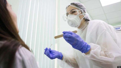 'Ertadan boshlab Moskva aholisi koronavirus uchun bepul test topshirishi mumkin'ning rasmi