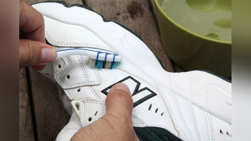 'SPORT POYABZALINI TOZALAYMIZ! 'ning rasmi