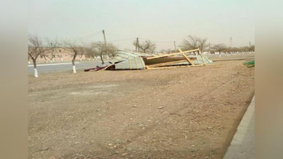 'Навоий вилоятида кузатилган кучли шамол томларни учириб юборди (фото)'ning rasmi