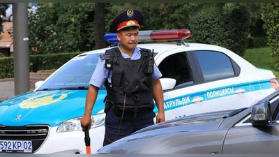 'Qozog`istonda polisiyachi o`z komandirini otib qo`ydi  'ning rasmi