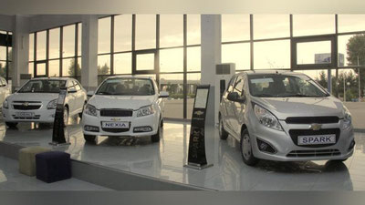 'UzAuto Motors avtomobillarini oshgan narxlarda to`lash haqidagi shartnoma bandi chiqarib tashlandi'ning rasmi