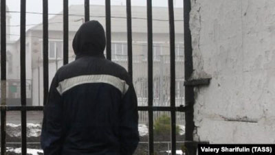 'Qozog`istondagi o`zbek mahkumiga qamoq jazosini O`zbekistonda o`tashga ruxsat beriladi'ning rasmi