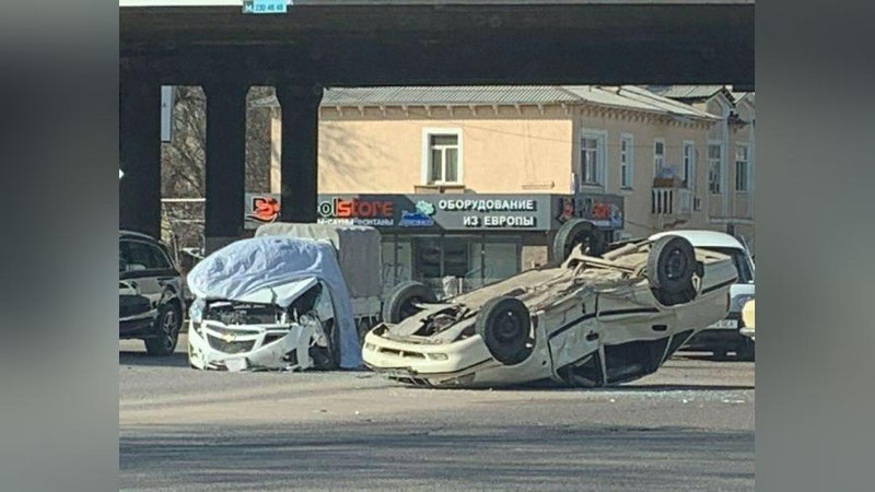 'YTH sodir bo`layotgani bois Yunusoboddagi chorrahada qo`shimcha svetoforlar o`rnatiladi'ning rasmi