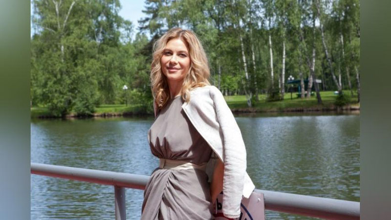 Изрображение 'АННА НЕВСКАЯ: «ХОЧЕТСЯ БЫТЬ ОПТИМИСТКОЙ!»'