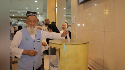 'Саудия Арабистонида Ҳаж амалларини ўтаётган ўзбекистонлик Ҳожилар ҳам сайловда иштирок этишди'ning rasmi