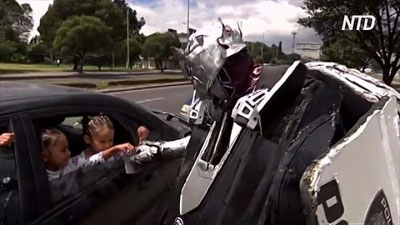 'Kolumbiyada transformer robot yaratildi 'ning rasmi