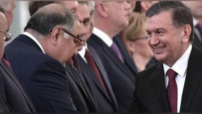 'Shavkat Mirziyoev Alisher Usmonovni «El-yurt hurmati» ordeni bilan taqdirladi'ning rasmi
