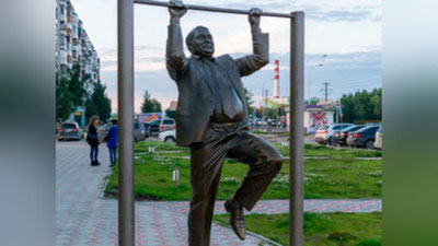 'Sirdaryoda rahbarlarning jismoniy tayyorgarligi sinovdan o`tkaziladi'ning rasmi