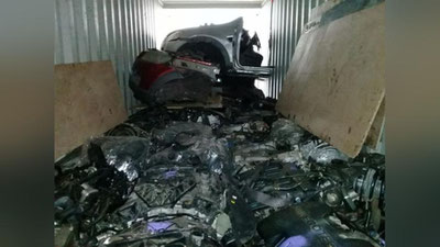 'Yirik miqdordagi avtomobil ehtiyot qismlari hujjatdan “tushib” qolganligi fosh etildi'ning rasmi