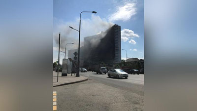 Изрображение 'НА НОВОМ АРБАТЕ В МОСКВЕ ЗАГОРЕЛОСЬ ЗДАНИЕ-КНИЖКА (ВИДЕО)'