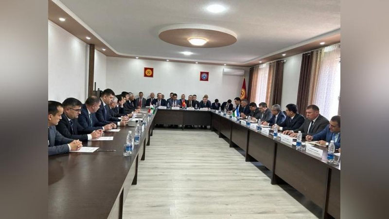 'Botkentda O`zbekiston, Qirg`iziston va Tojikiston o`rtasidagi chegara masalasi muhokama qilindi'ning rasmi