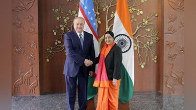 'Абдулазиз Комилов Ҳиндистон ТИВ раҳбари Сушма Свараж билан учрашди'ning rasmi