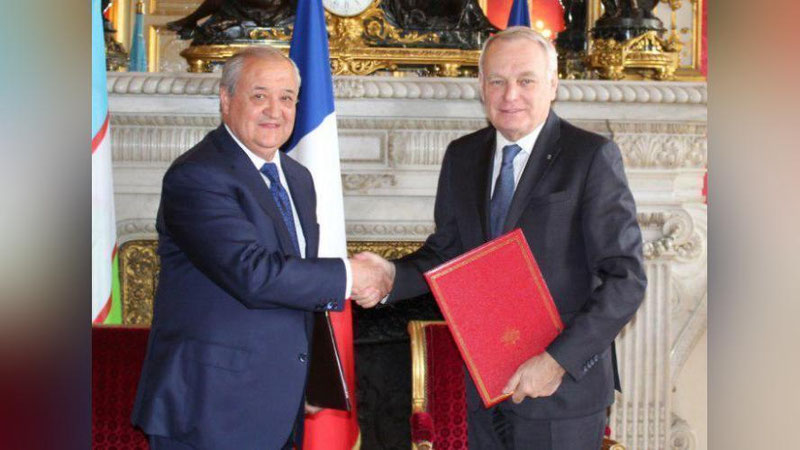 'Abdulaziz Komilov Fransiya tashqi ishlar vaziri bilan uchrashdi'ning rasmi