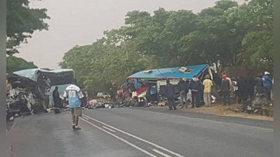 'Zimbabveda ikkita yo`lovchi avtobusi to`qnashib ketgan (foto)'ning rasmi