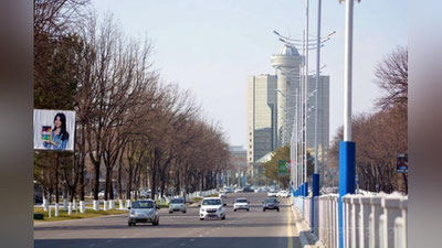 'Toshkentda ayrim ko`chalardan o`tuvchi 10 ta avtobus vaqtincha o`z yo`nalishini o`zgartiradi'ning rasmi