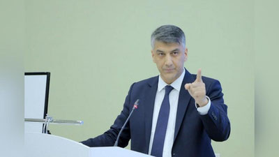'Onasi qadrlamagan ish beruvchilar paydo bo`lishiga tayyor turing - Alisher Qodirov'ning rasmi