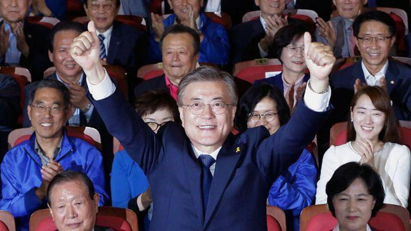 'Мун Чжэ Ин Жанубий Кореянинг янги президенти этиб сайланди'ning rasmi