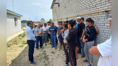 'Россияда Ўзбекистон фуқароларига куч ишлатиб, мажбурий меҳнатга жалб қилган иш берувчи ҳибсга олинди'ning rasmi