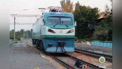 'O`zbekistonlik bloger o`zini yurib ketayotgan poezd ostiga tashladi.'ning rasmi