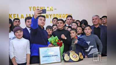 'Namanganda iste`dodli bokschi bilan uchrashuv o`tkazildi'ning rasmi