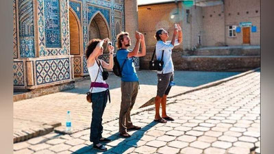 'Qo`qonga Turkiy davlatlarning eng mashhur fotograflari tashrif buyuradi'ning rasmi