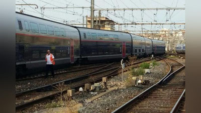 'Marselda poezd relsdan chiqib ketdi'ning rasmi