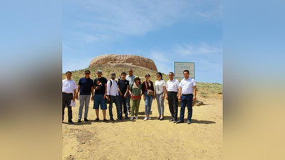 'Qoraqalpog`iston Respublikasiga press-tur'ning rasmi