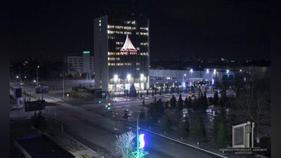 'Fotoreportaj: Tun qo`ynidagi Navoiy'ning rasmi